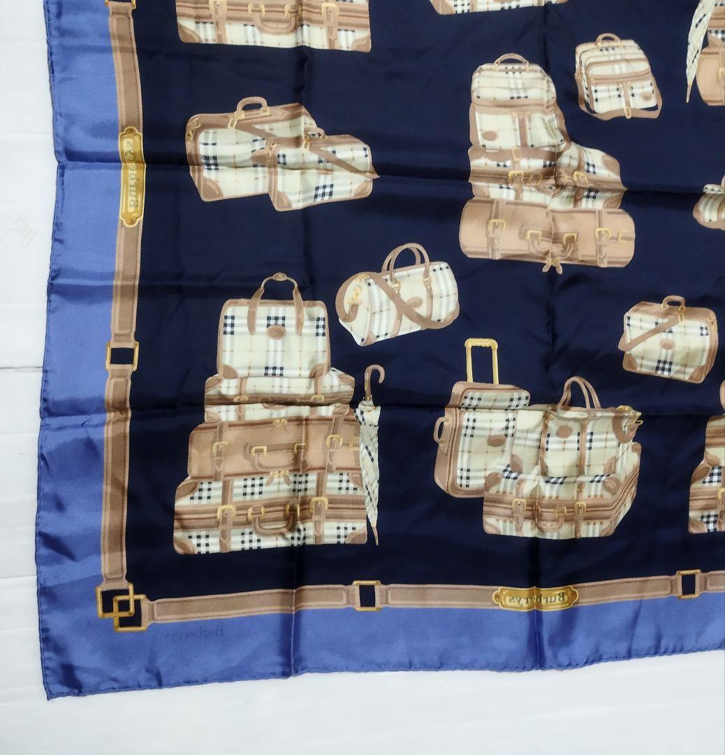 極美品　Burberrys 大判シルクスカーフ　バッグ柄　※ブランドタグ欠品