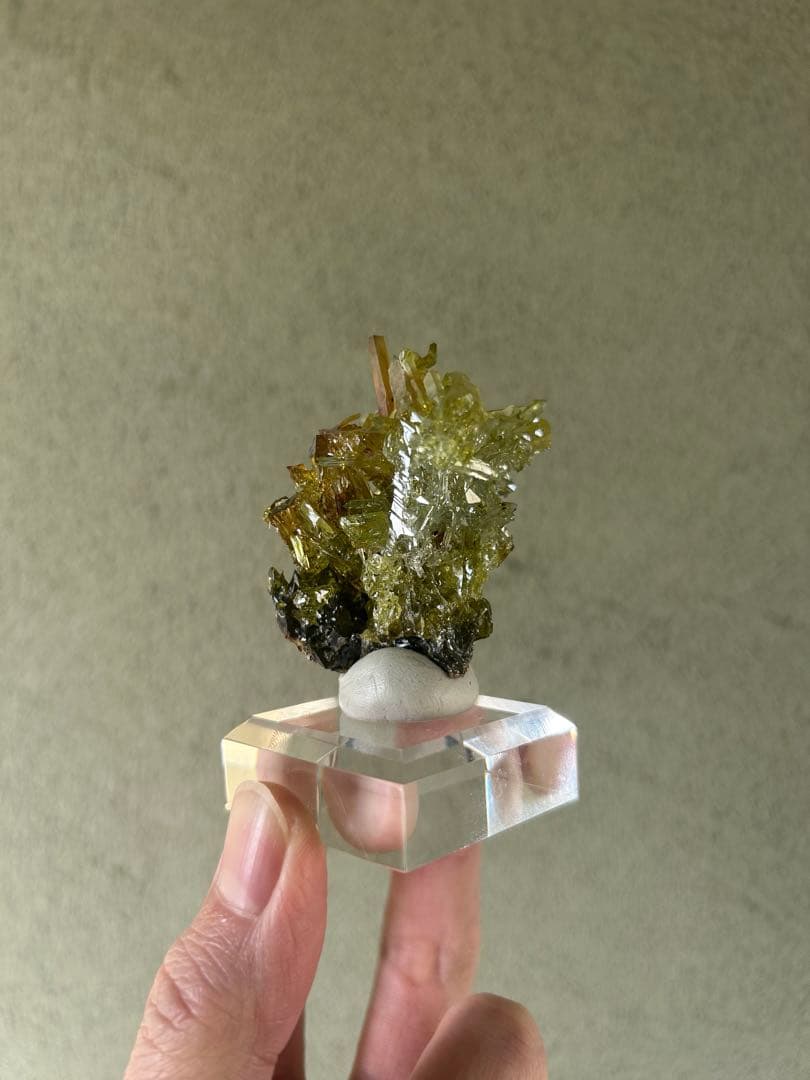 売り切り Zincite ジンカイト 黄緑色結晶 天然石 原石 秘蔵品
