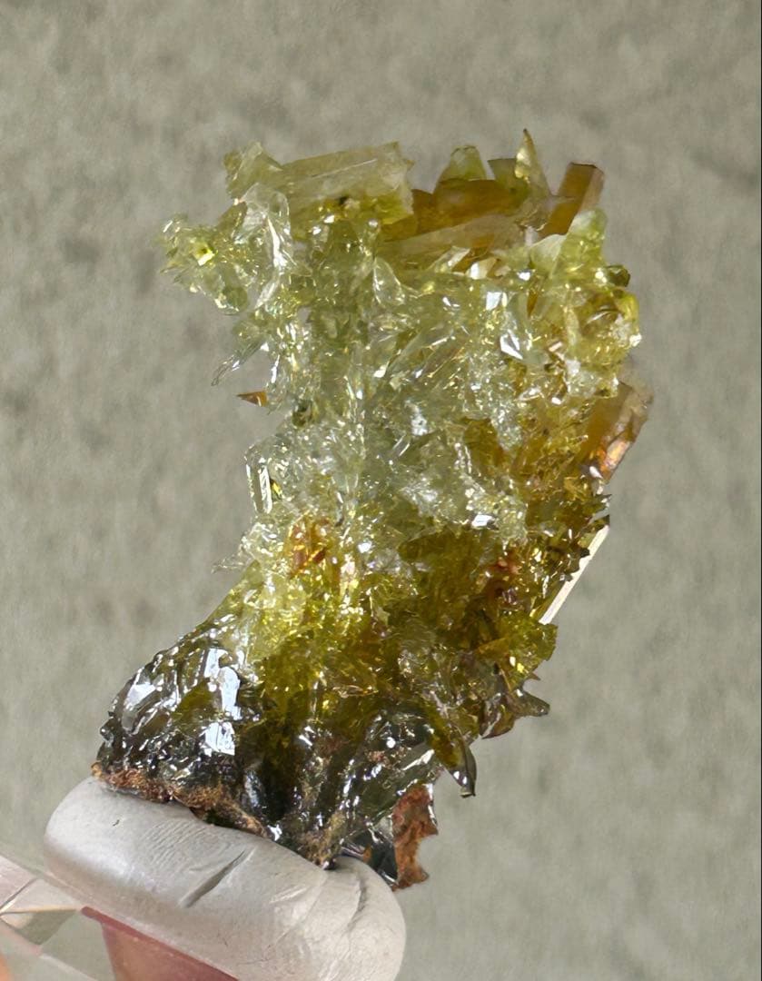 売り切り Zincite ジンカイト 黄緑色結晶 天然石 原石 秘蔵品