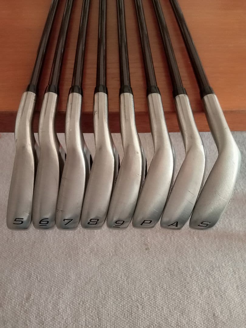 TaylorMade Burner キャディバッグ・アイアンセット 8本