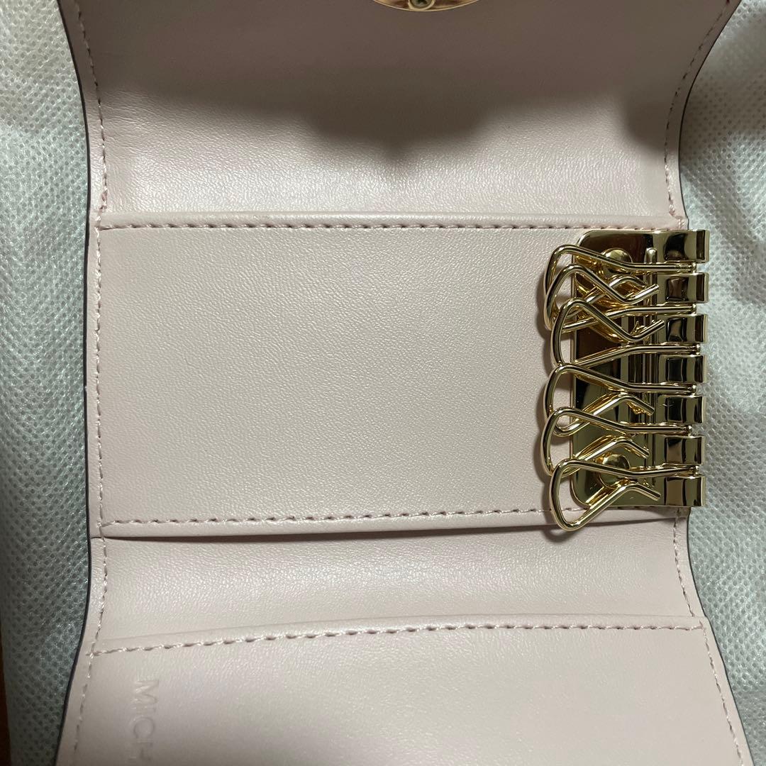 とかげ　　Michael Kors キーケース ピンク/ホワイト