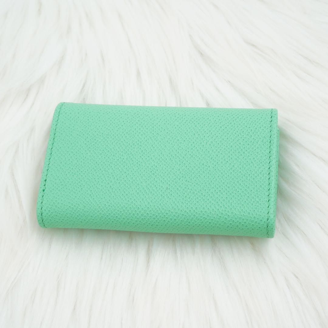 新品未使用品　箱付き　Salvatore Ferragamo キーケース　緑系