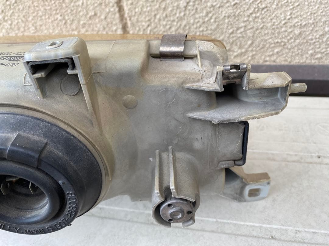 ホンダグランドシビック（EF3？EF9？）右ヘッドライトASSY