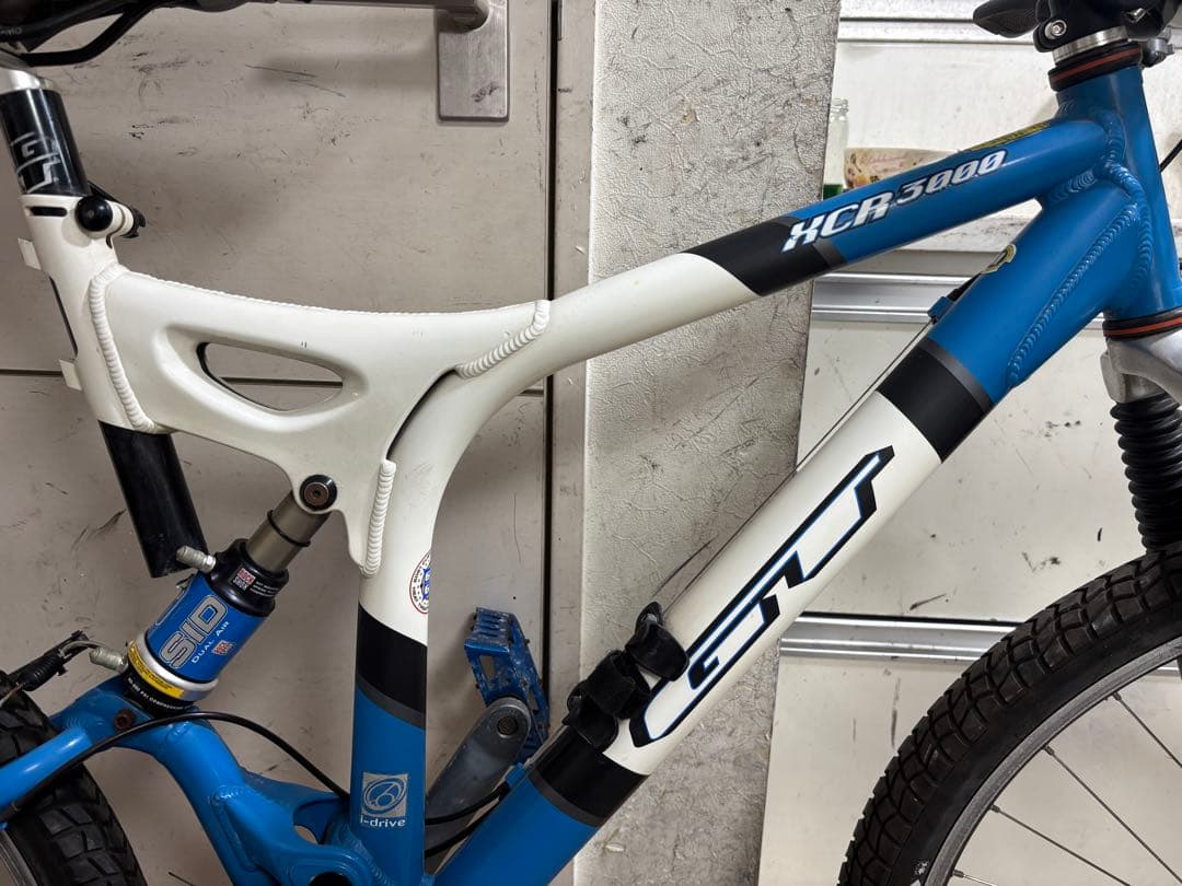 GT・i-drive XCR3000 MTB フルサスマウンテンバイク