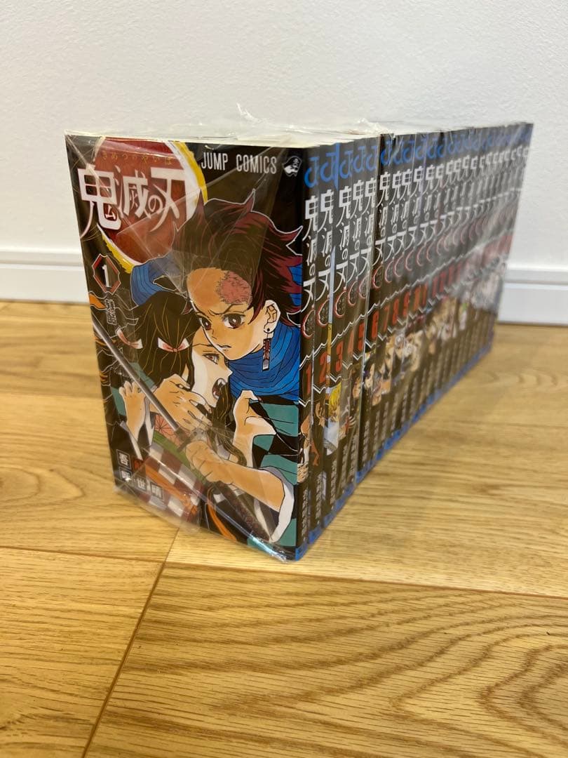 【美品・梱包]鬼滅の刃 全巻セット 1〜23巻 完結 漫画 コミック 吾峠呼世晴
