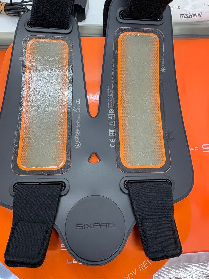 【美品】ジェル付　SIXPAD レッグベルト 2個セット