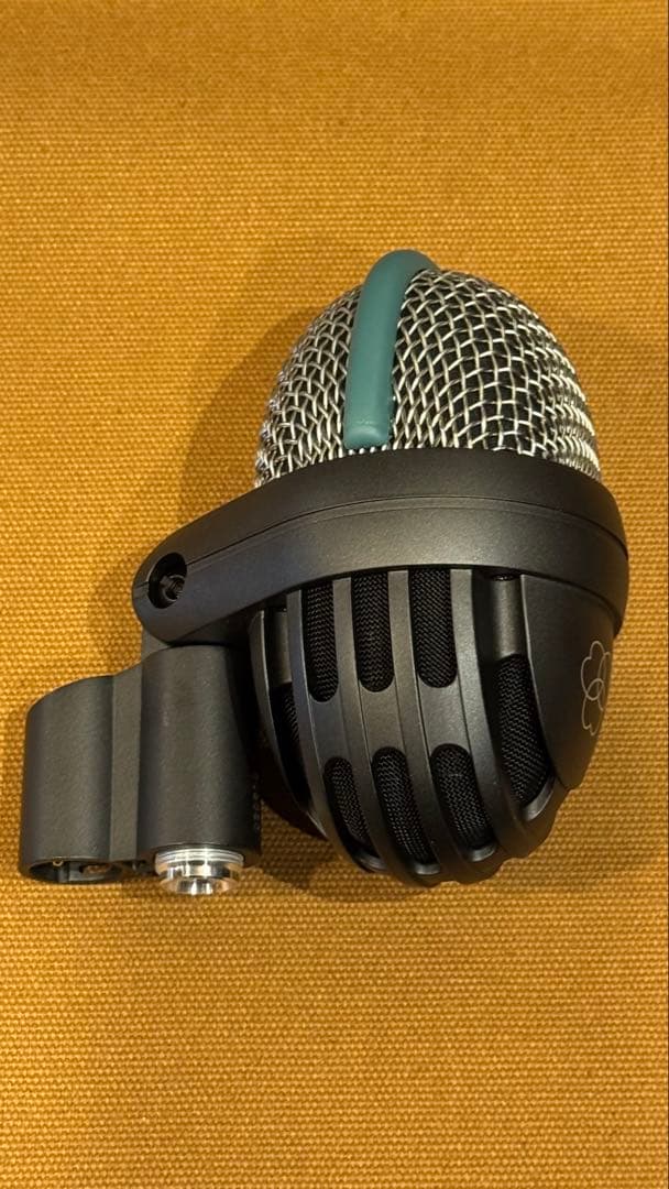 AKG D112 MkII ダイナミックマイク