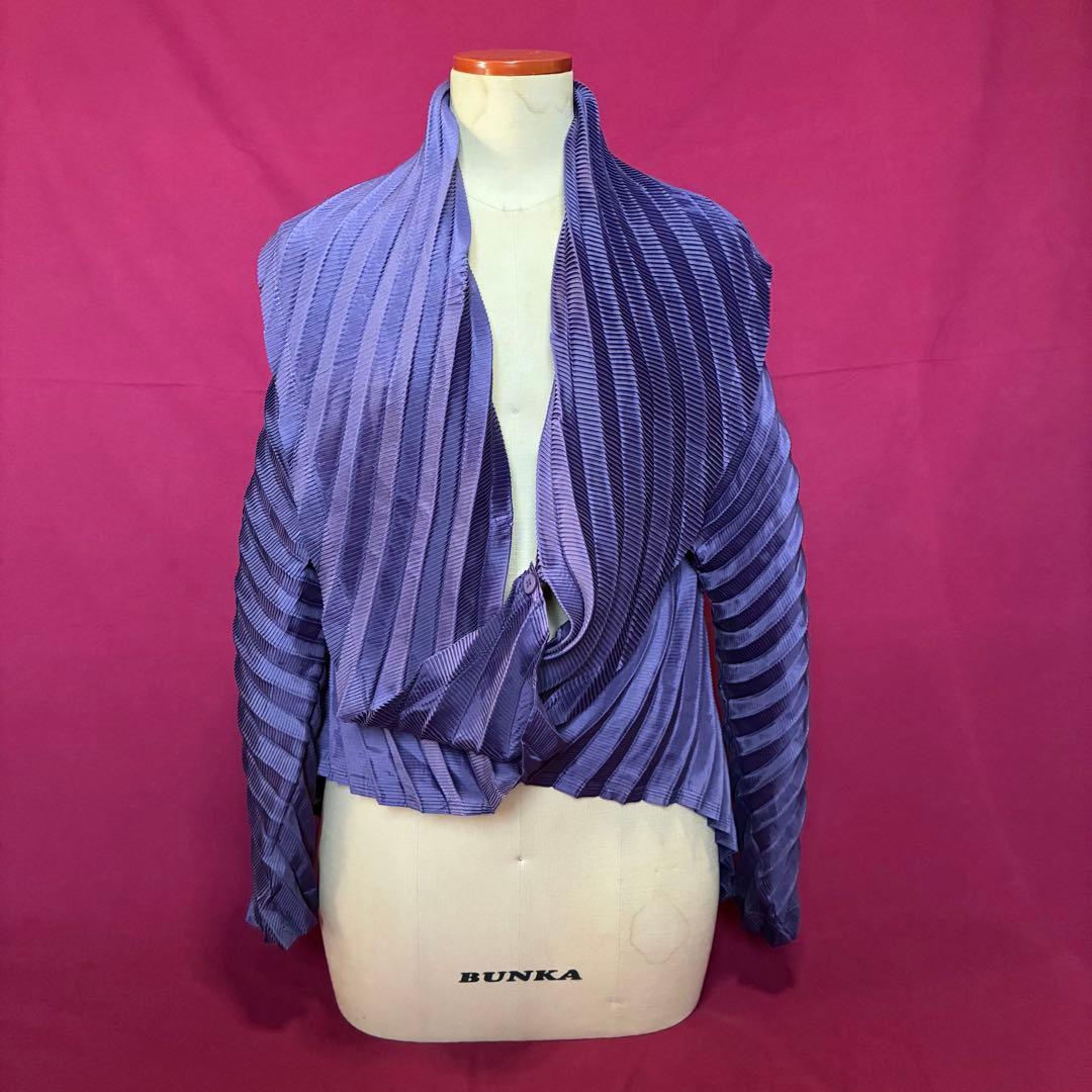 タグ取れ商品 ISSEY MIYAKE カシュクールデザイン プリーツジャケット