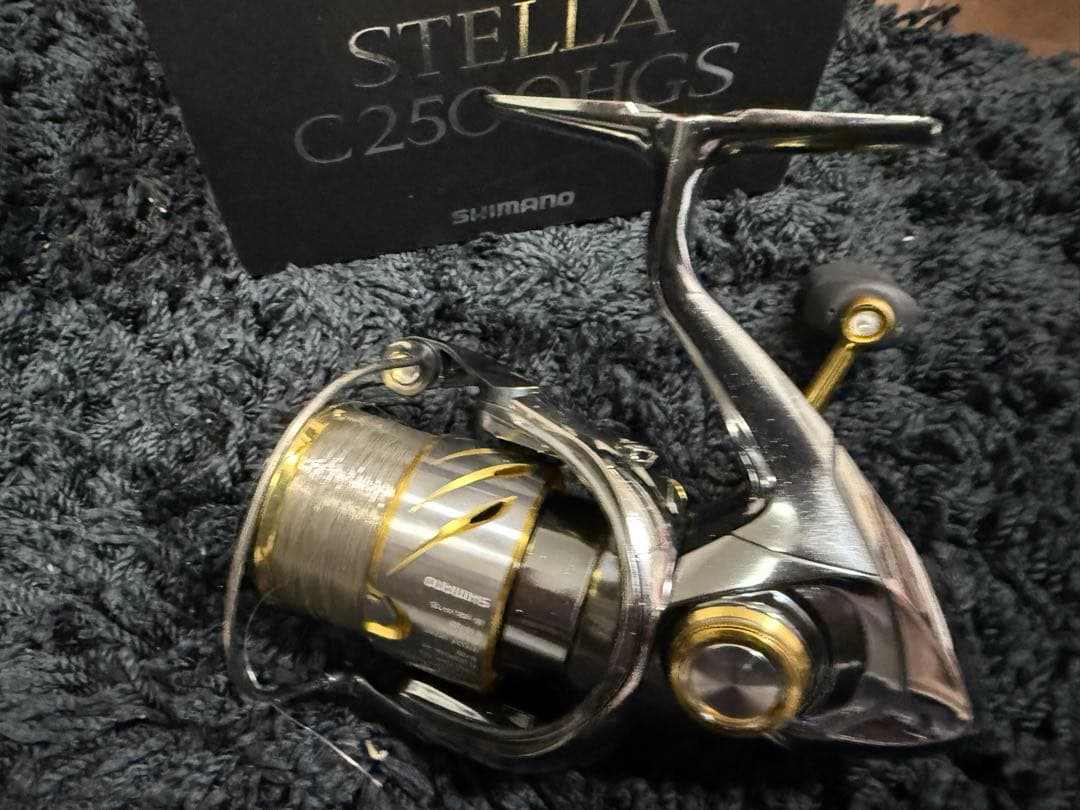 シマノ　14 ステラSTELLA C2500HGSスピニングリール　良品
