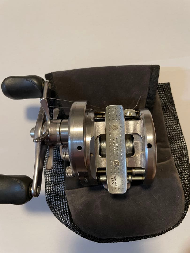 リール SHIMANO CALCUTTA CONQUEST 200DC