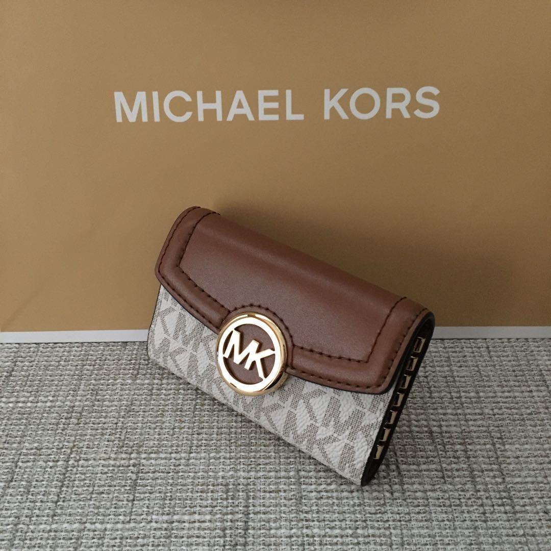 新品 マイケルコース MICHEAL KORS バニラ　キーケース