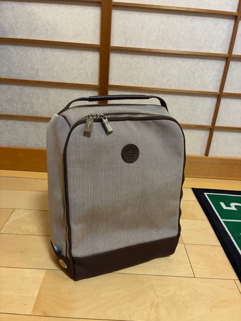 美品　オロビアンコ　シューズバッグ　定価14300円