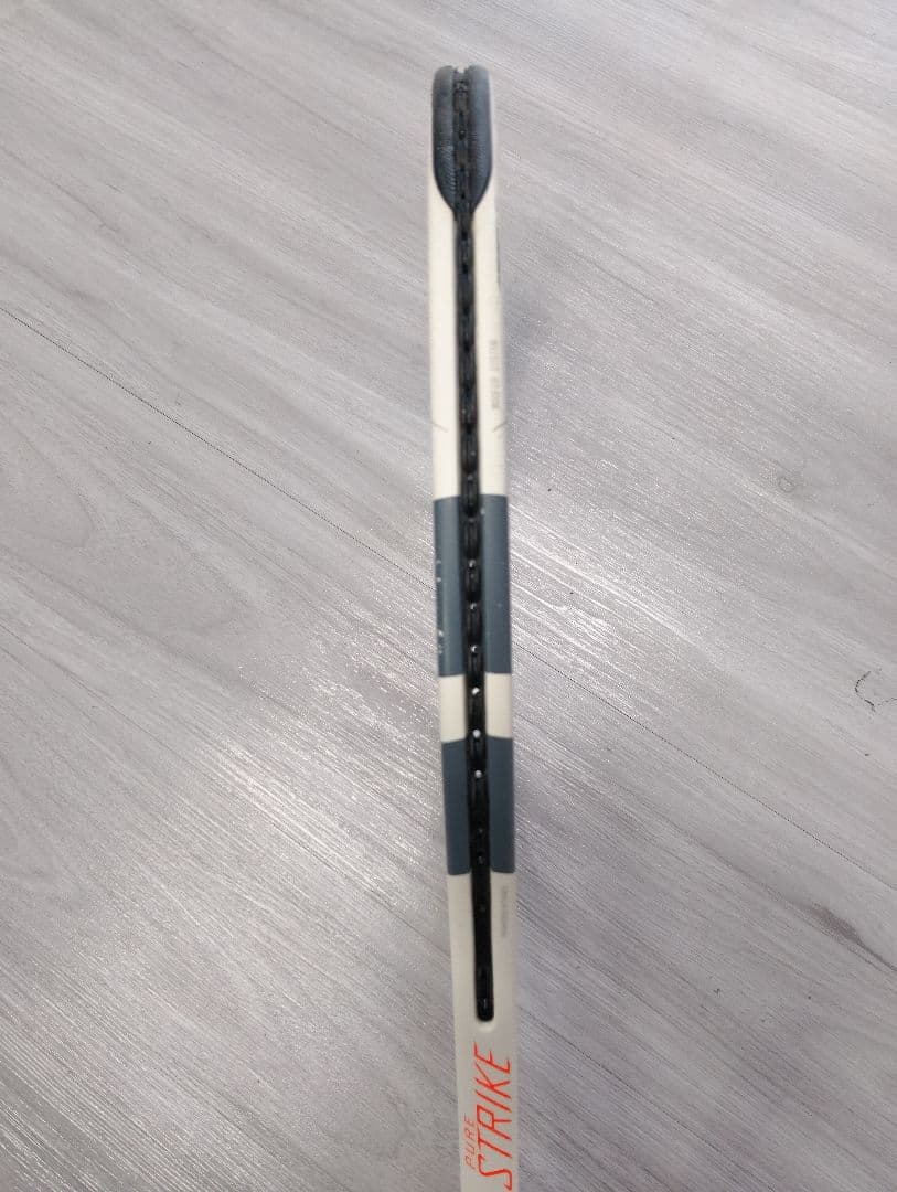 Babolat Pure Strike98 テニスラケット