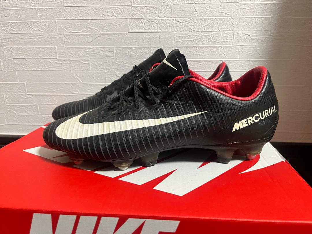Nike Mercurial サッカーシューズ ブラック/レッド