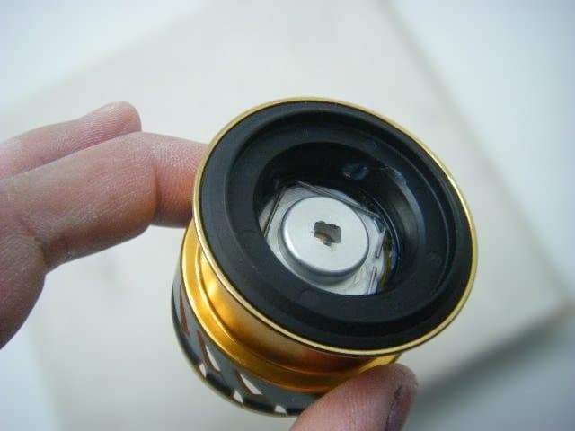即決！◆新品！シマノ 20 ツインパワー C2000S 純正スプール◆1013
