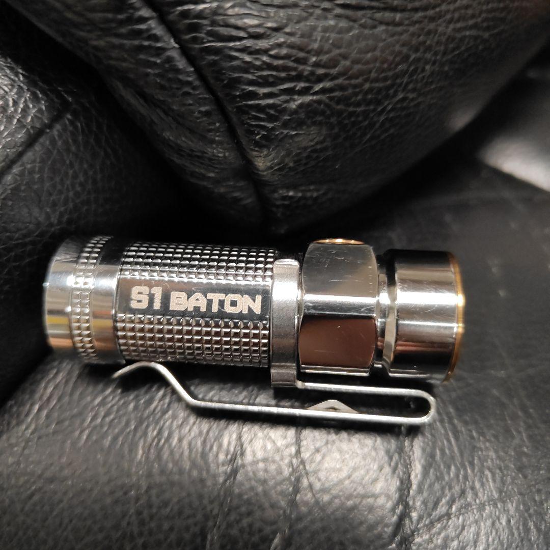 フ*ム様 Olight S1 Baton 懐中電灯 シルバー