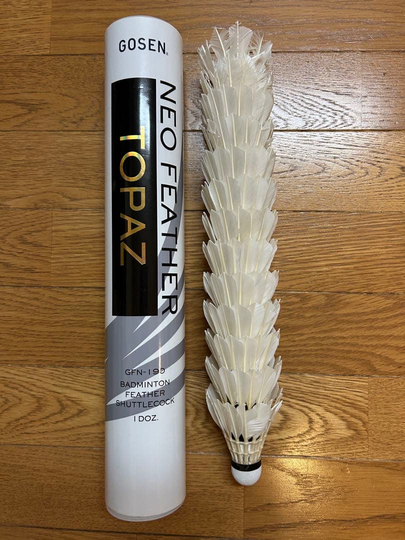 ヨネックス　バドミントンラケット　ゴーセン　シャトル