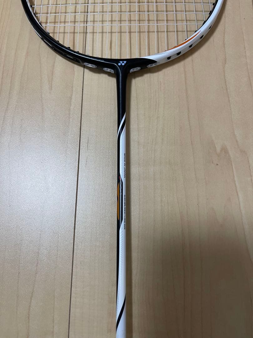 (トマト)YONEX バドミントンラケットDUORA Z-STRIKE