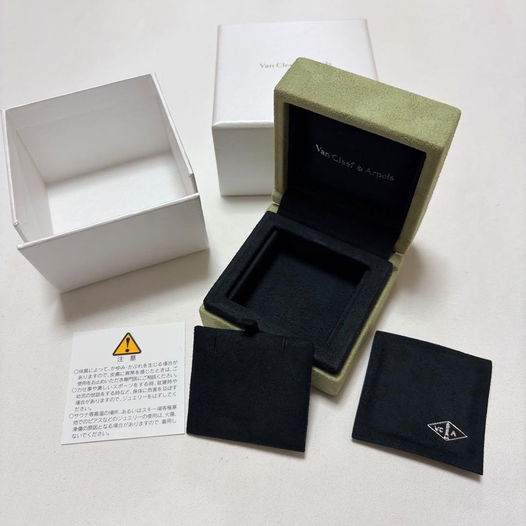 美品　ヴァンクリーフアンドアーペル　ネックレスケース　空箱　アクセサリー入れ