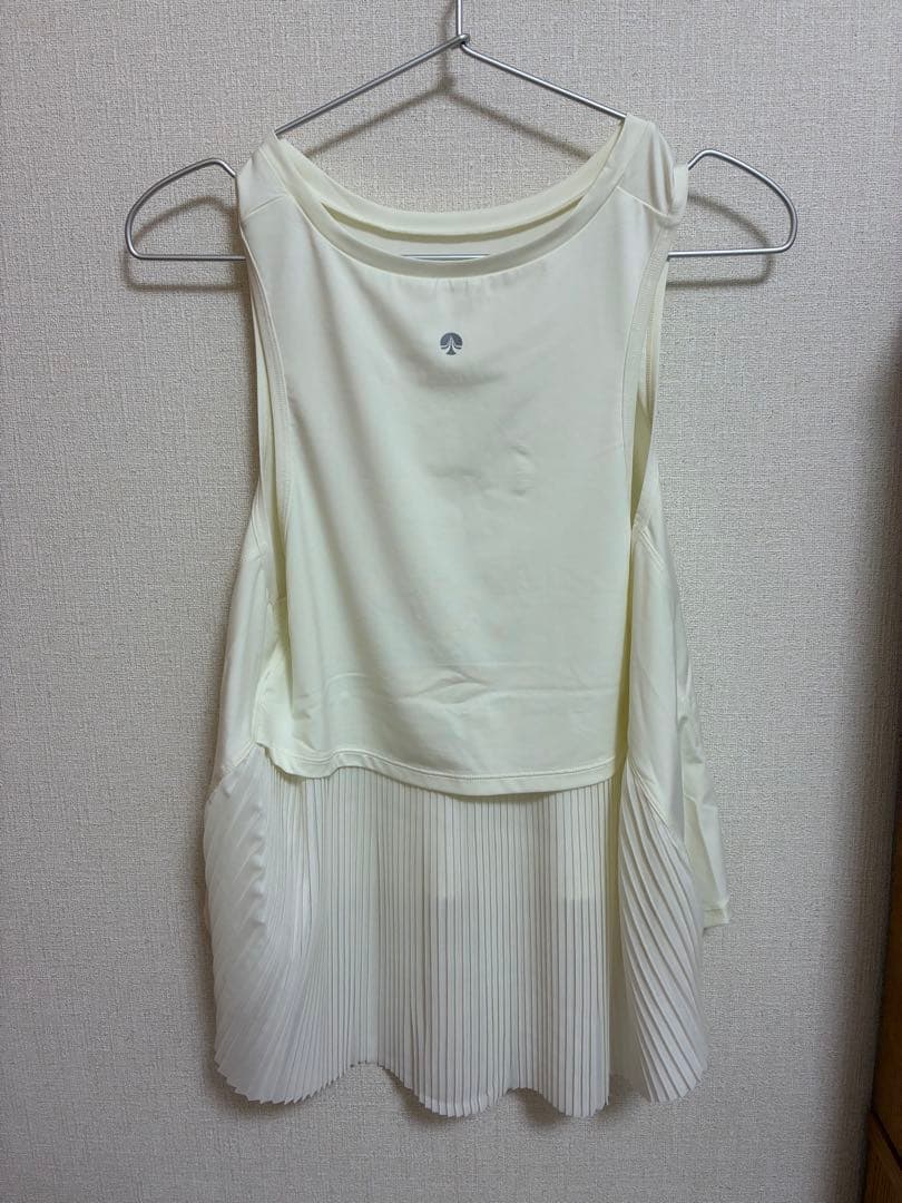 バックプリーツ タンクトップ アイボリー