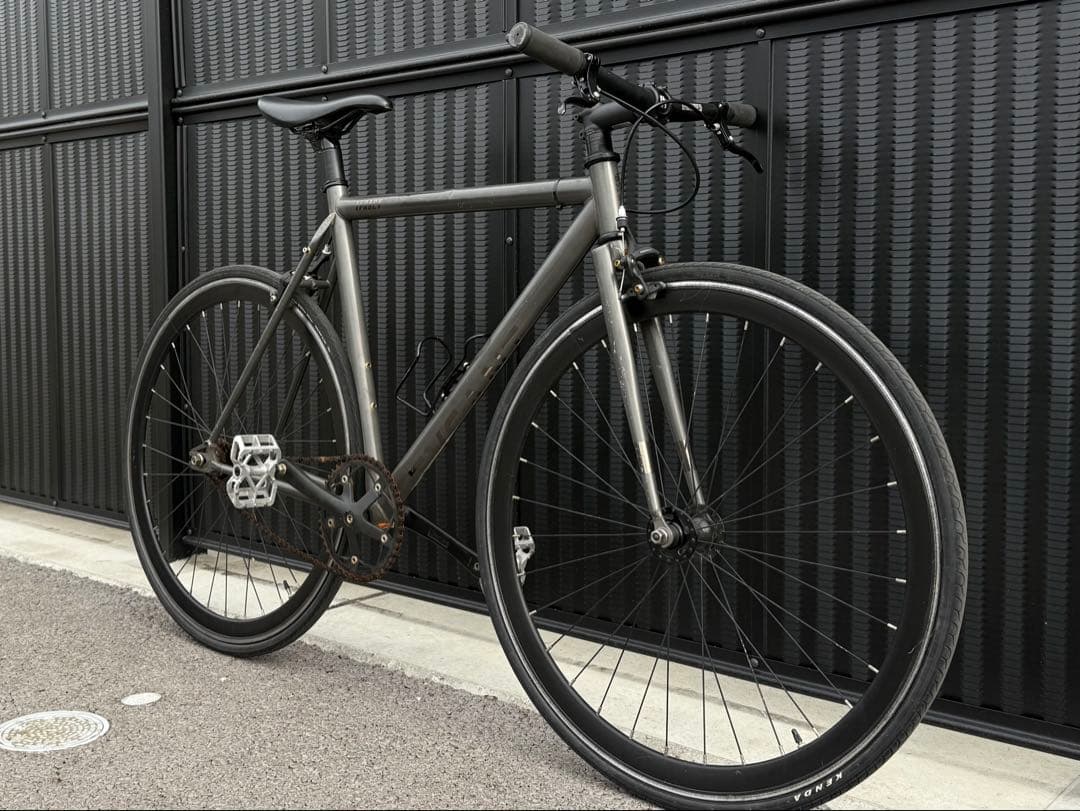【大阪引取り】TYRANT BIKES LEGACY ピストバイク 固定ギア