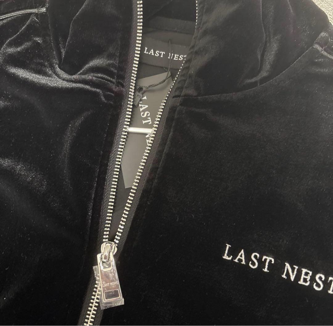 Last Nest ベロア