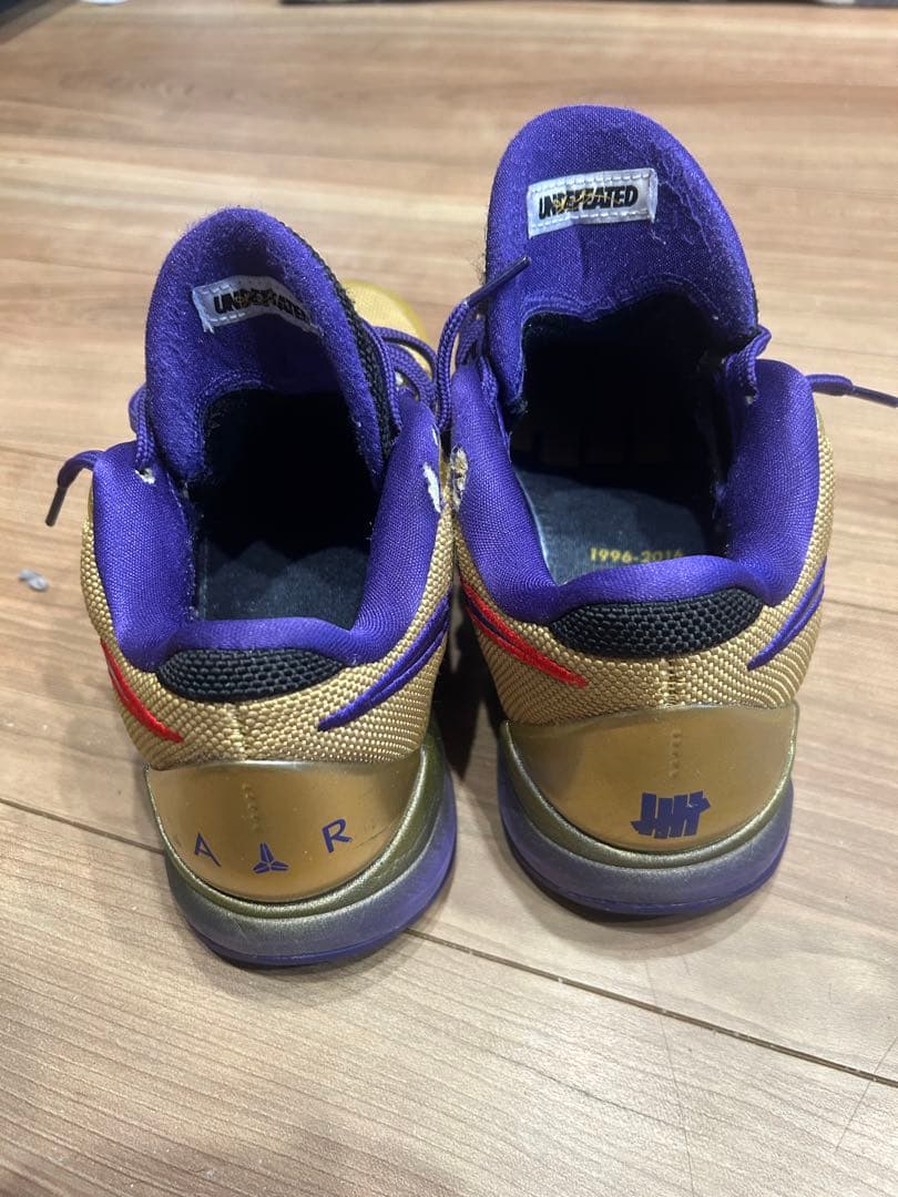 コービー5UNDEFEATED バスケット　十返くんモデル