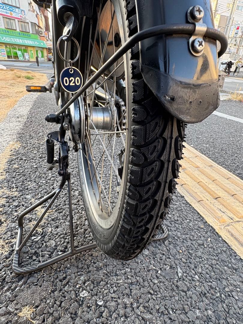 中古20㌅YAMAHA電動アシスト自転車　8.7Ah 大阪　020