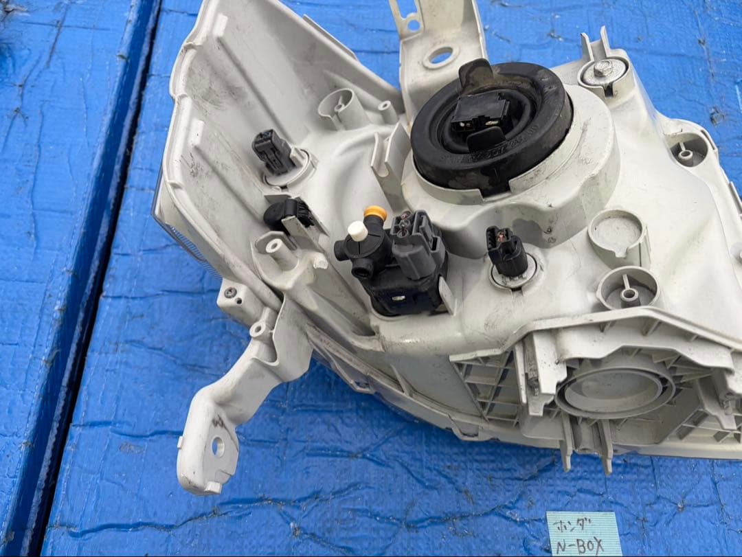 ホンダ　N-BOX JF1 ヘッドライト左右セット
