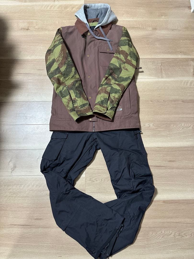 BURTON スノーボードウェア 上下セットSサイズ