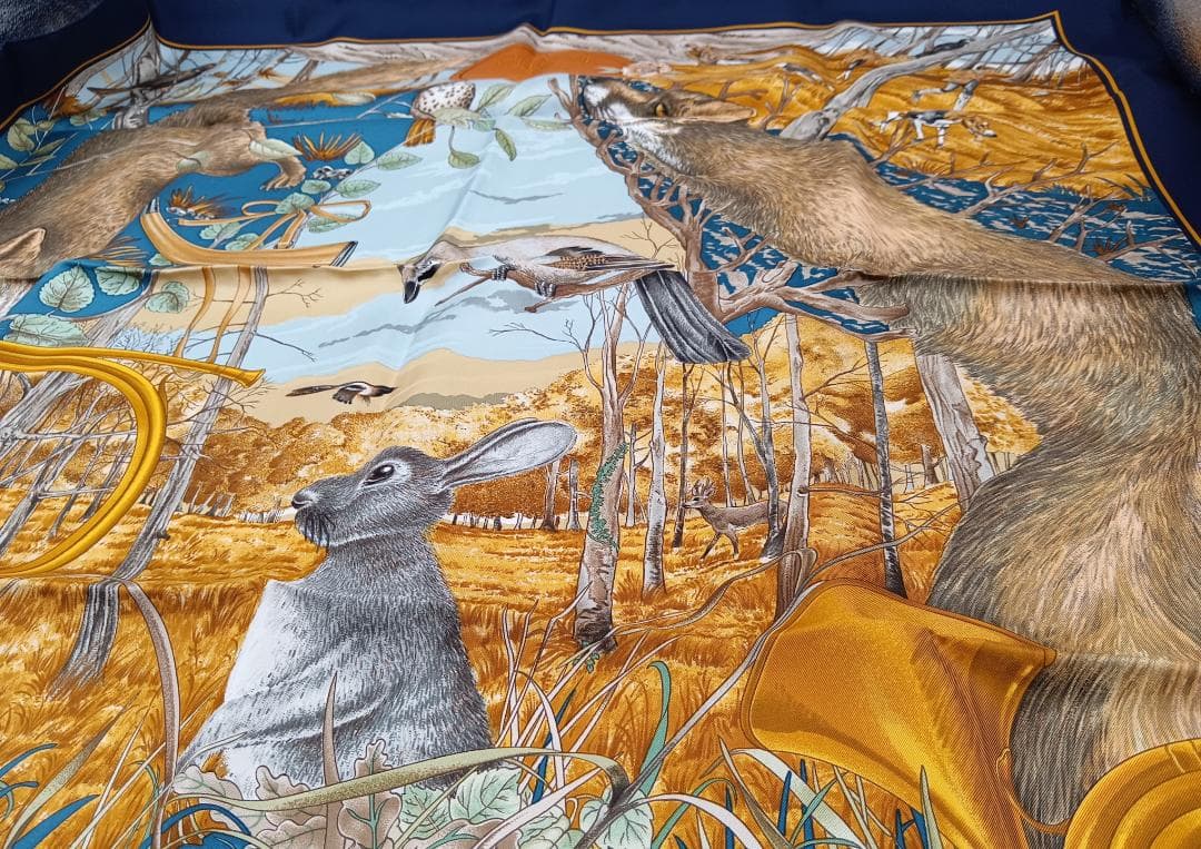 Hermès スカーフ CHASSE au BOIS カレ90 SILK100％
