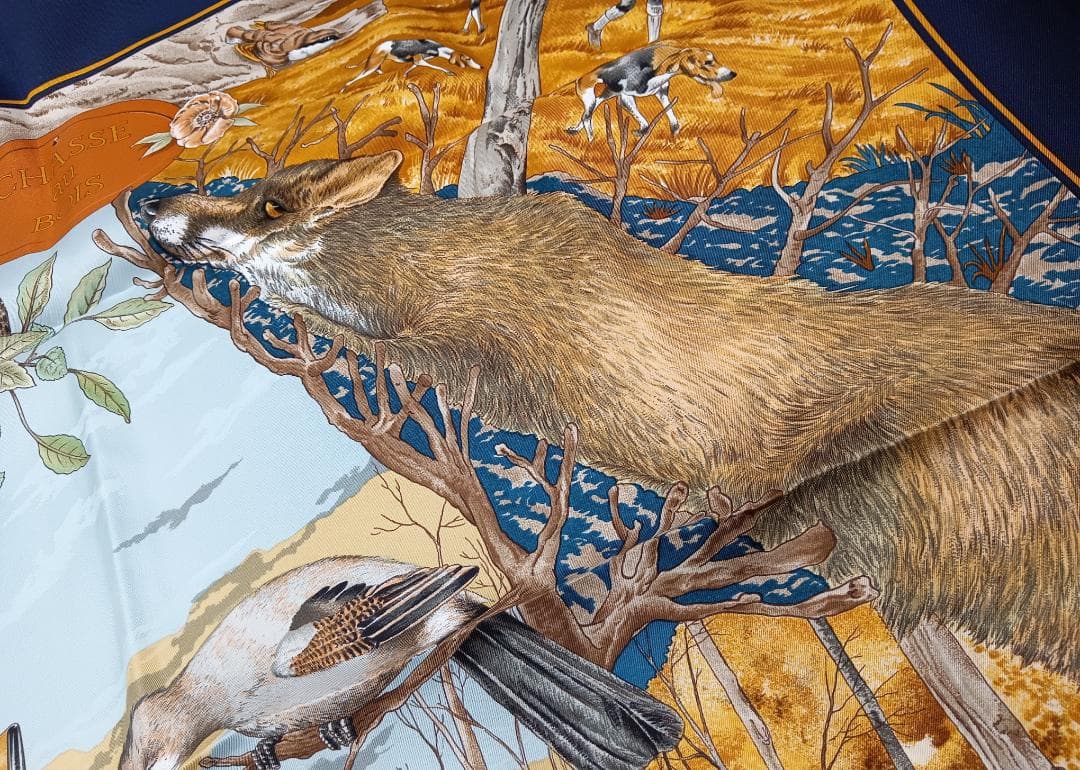 Hermès スカーフ CHASSE au BOIS カレ90 SILK100％