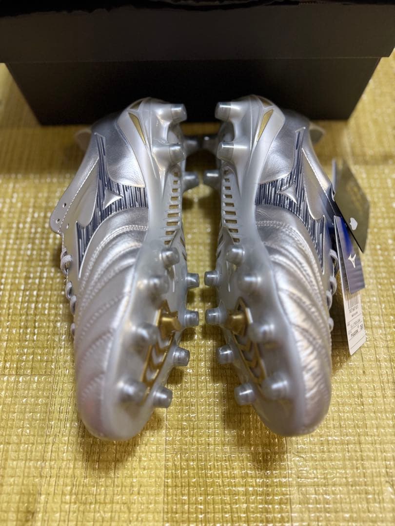 ミ*ー様 ★新品★ モレリア NEO 4 JAPAN 限定カラー 25cm