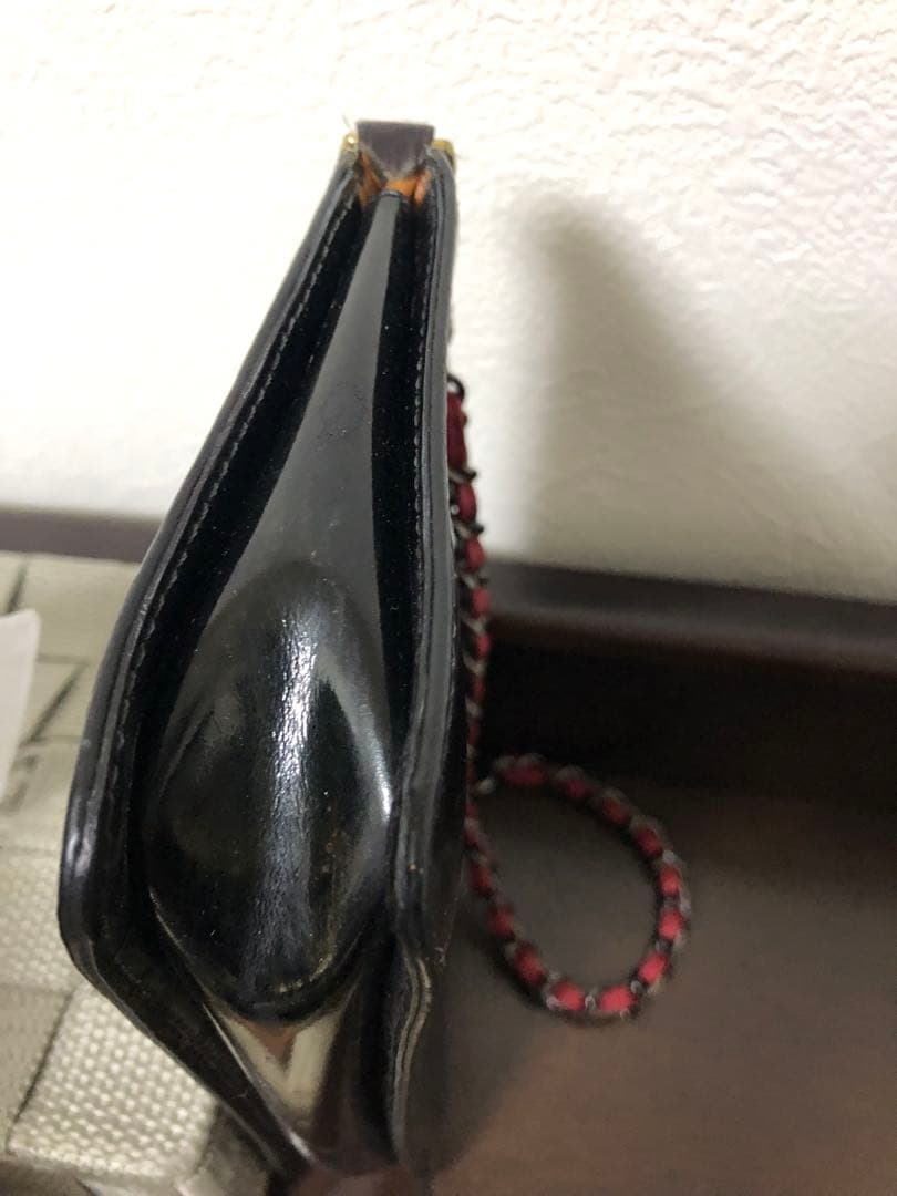 早いもの勝ちLouis Vuitton ブラックエナメルバッグ