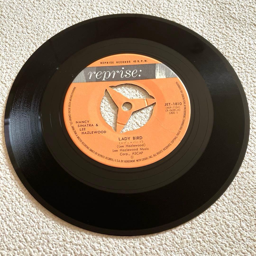 ナンシー•シナトラとリー•ヘイズルウッド レディ・バード　7㌅レコード