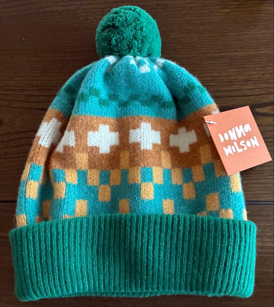 ドナ・ウィルソン の「Big Stitch」ニットキャップ