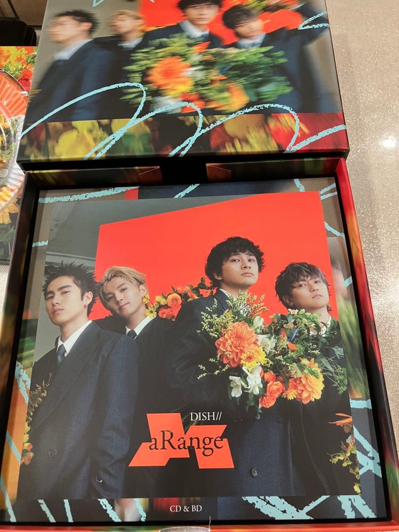 DISH// CD & BD 新品未開封送料込み。ステッカーとTシャツと紙皿付