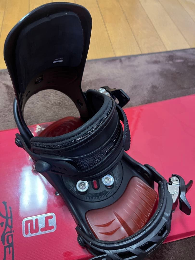 Ride スノーボード　SALOMONのバインディング付き