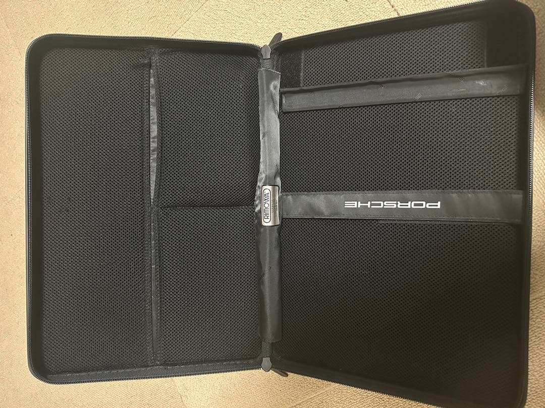 カ*ん様 超希少 RIMOWA × PORSCHE PCケース ブラック