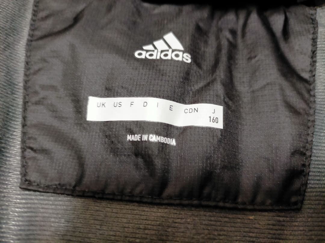 adidas ベンチコート 黒 フード付き【サイズ160】