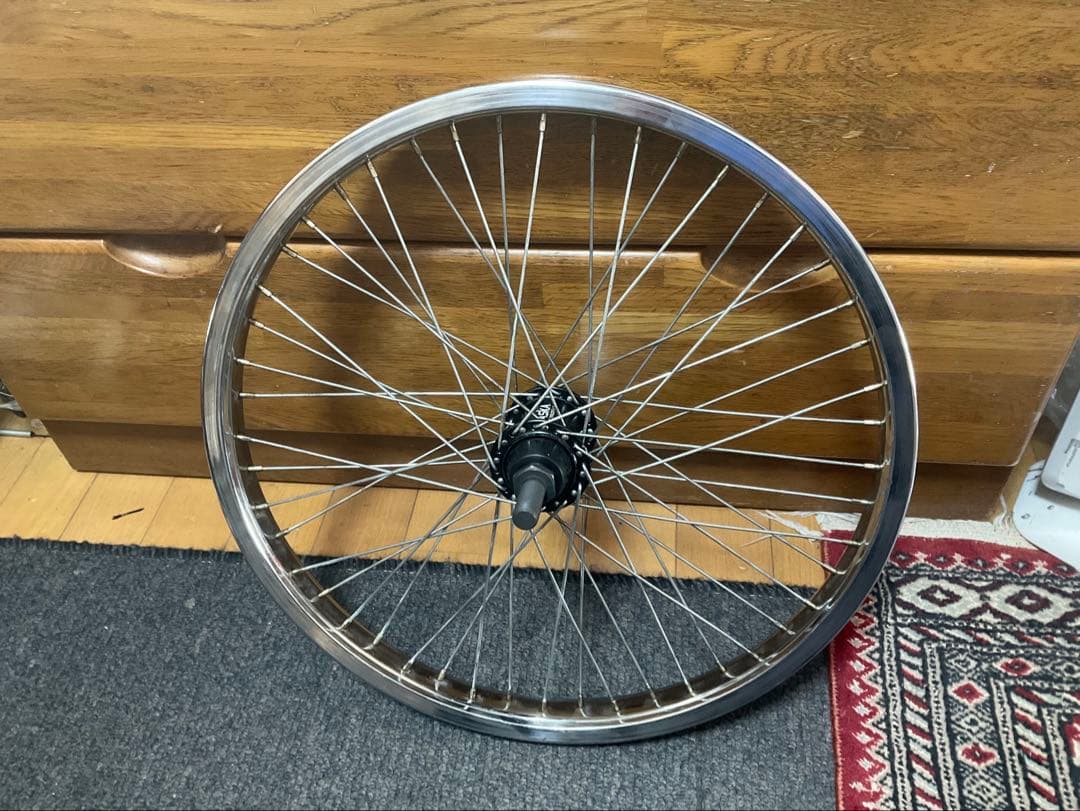 BMX タイヤ 　TASKA フリーコースターハブとリム