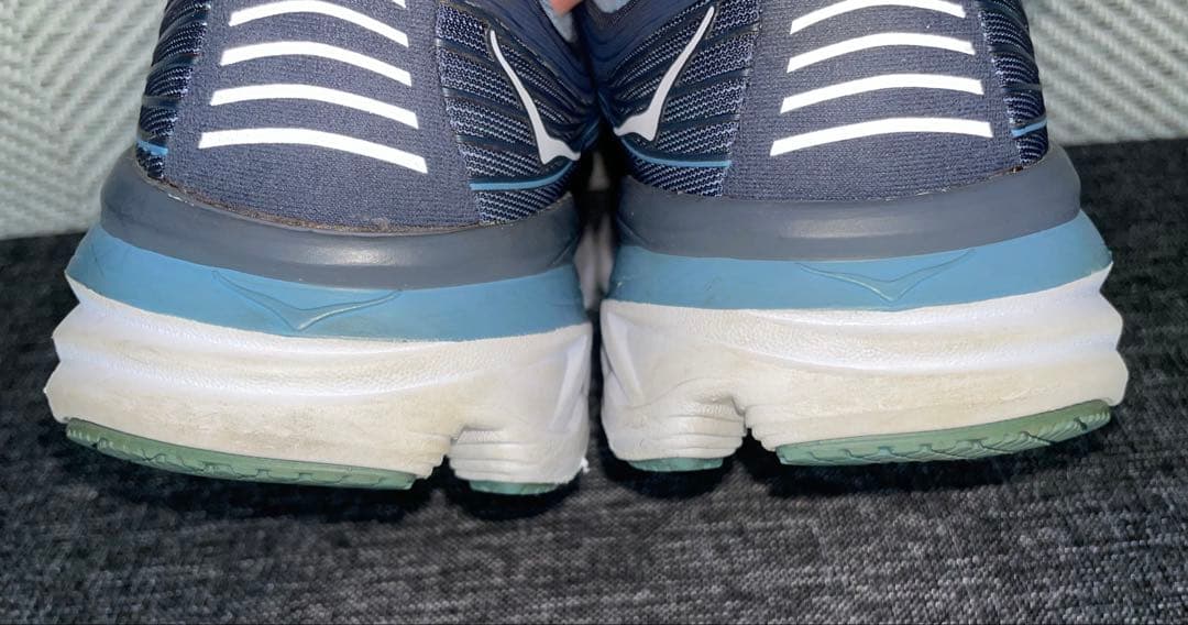（美品）HOKA BONDI7 （ホカオネオネ　ボンダイ）ランニングシューズ