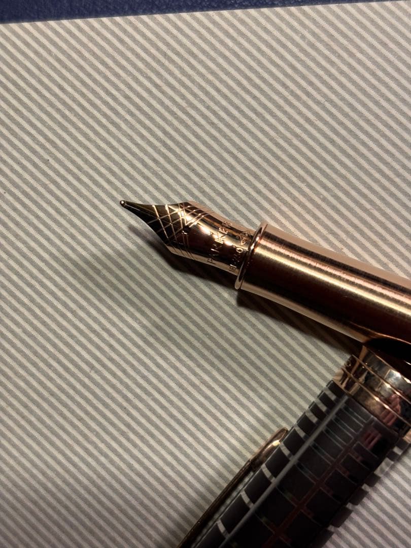 Parker Sonnet 万年筆 黒 インクカートリッジ付き