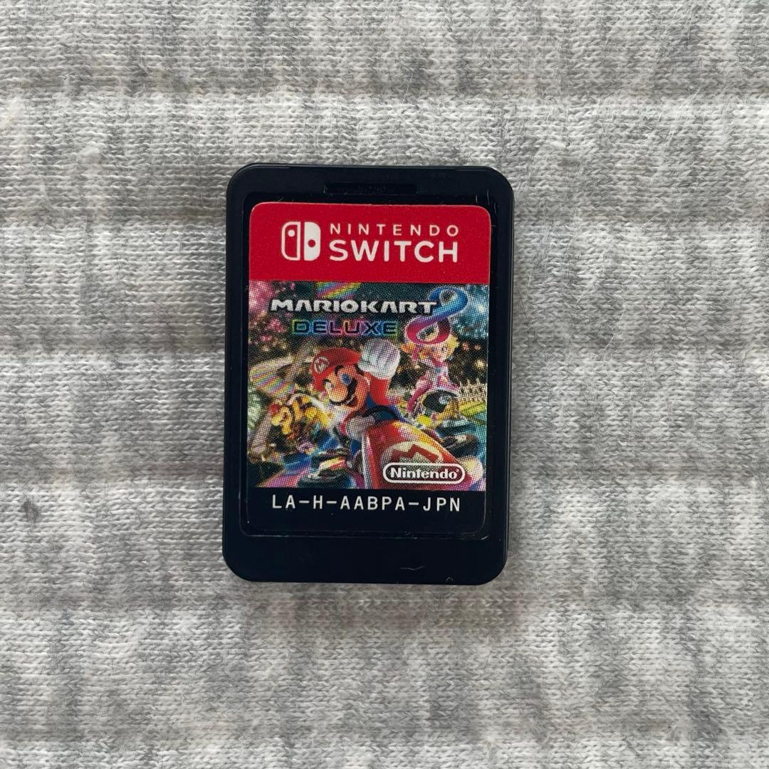 マリオカート8デラックス　HORI Joyコン　ハンドル　マリオ　ルイージ