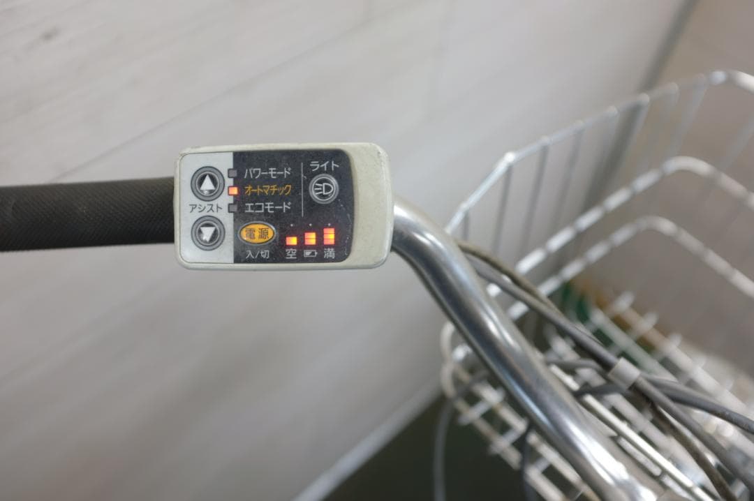 電動自転車 パナソニック　26インチ　3段 8.0Ah 充電器あり