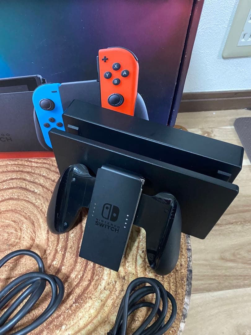 Nintendo Switch ニンテンドースイッチ本体　ネオン②