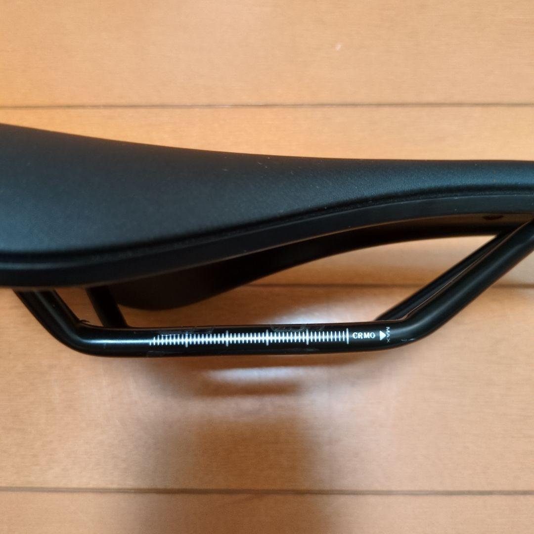 GIANT GJ-35 LTD 純正 軽量サドル COMFORT GROOVE