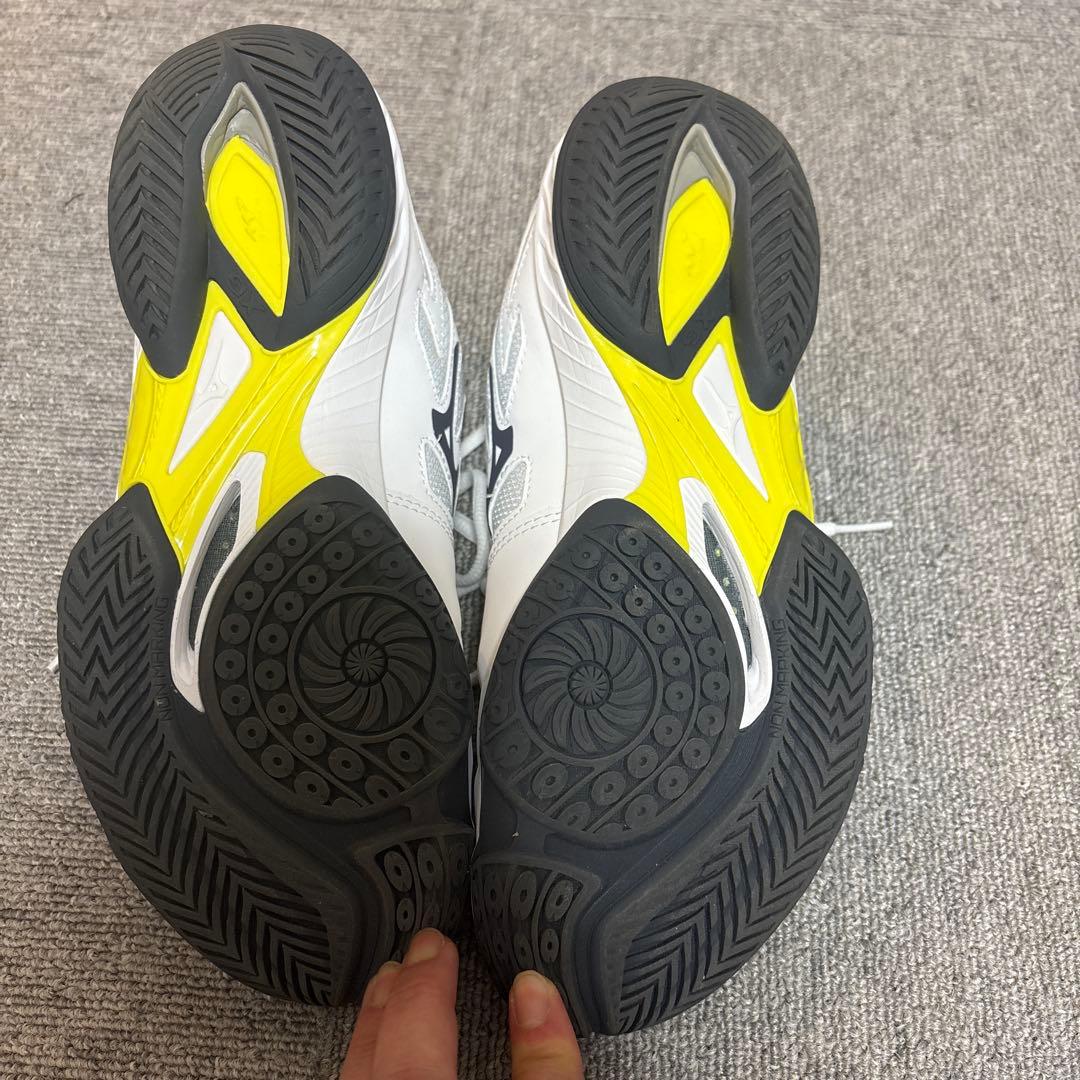 【美品】Mizuno ミズノ　ウエーブクロー　バドミントン　シューズ