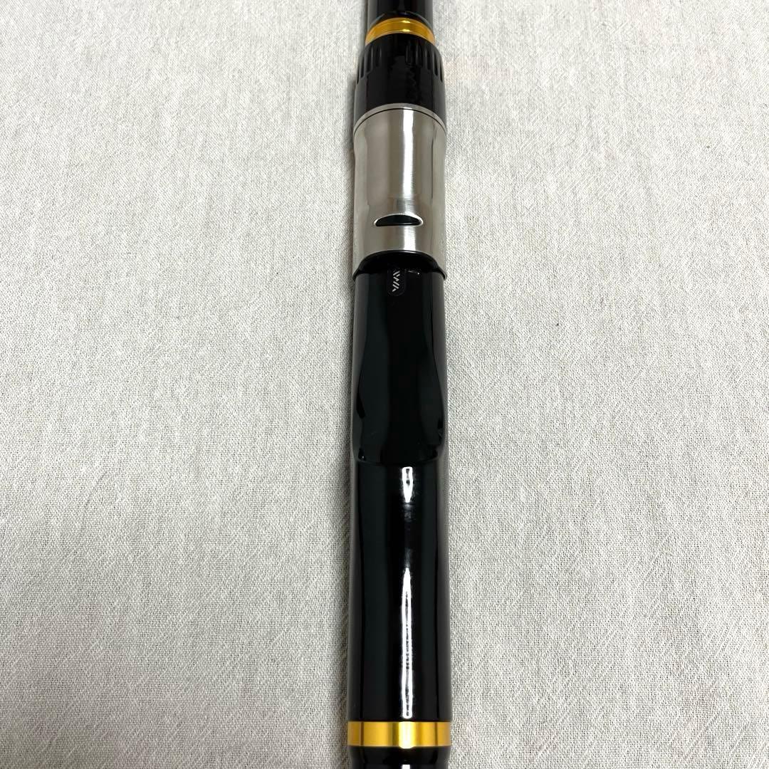 【週末限定値引き】ダイワ　剛弓 カゴ4号5.3m　遠投ベイトモデル