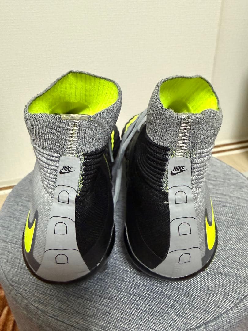 Nike ハイパーベノム　エアマックス95モデル
